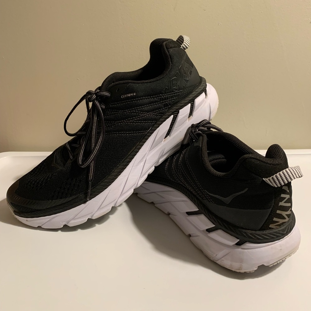 HOKA Clifton 6 Women’s Running Sneaker - Size 10